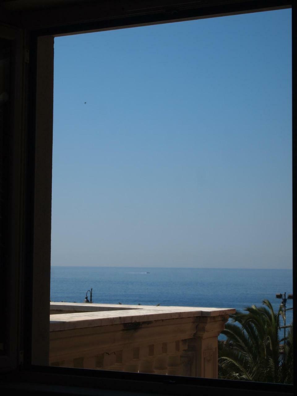 Camera Matrimoniale con Vista Mare